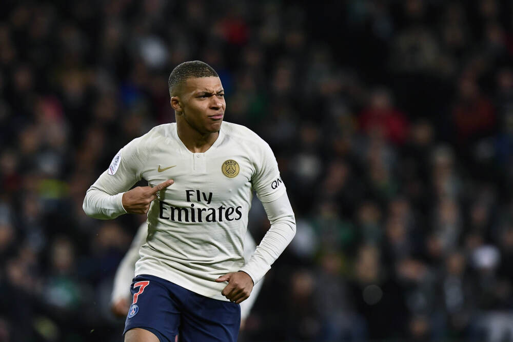 考虑过在加时赛一开始就上大个子吗？科尔：没 霍福德有时间限制